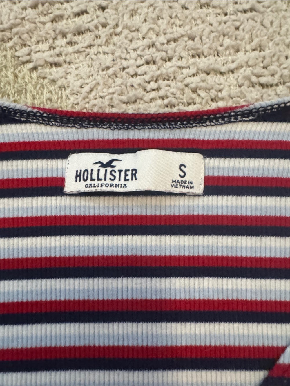 Hollister Burgundy Black White Striped Twist-Front Long Sleeve Top - Picture 2 of 3